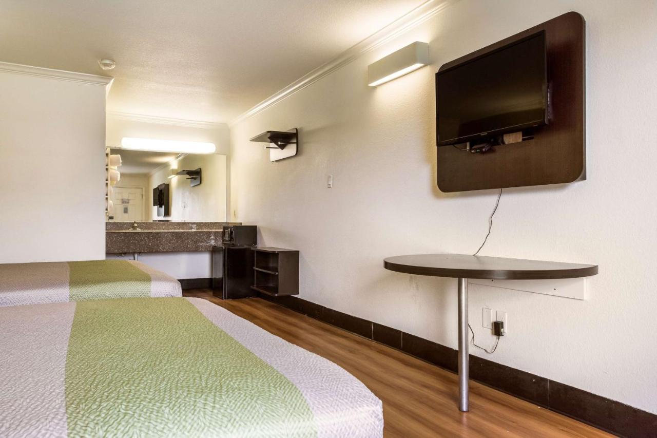 Motel 6-Lake Charles, La - Lake Charles On The Bayou Экстерьер фото